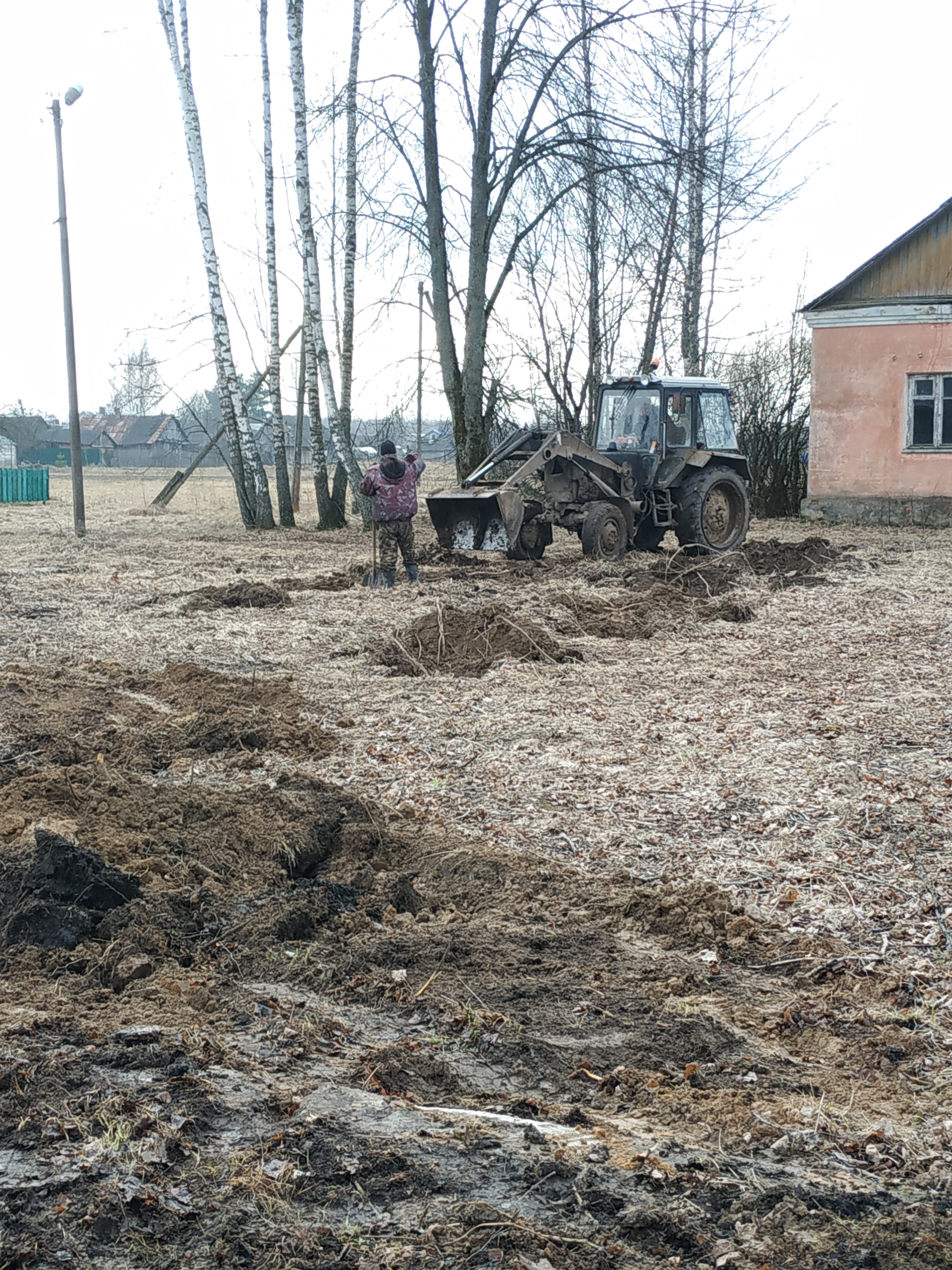 В д. Шарапово ведутся работы по подготовке земельного участка под  размещение на нем фельдшерско-акушерского пункта